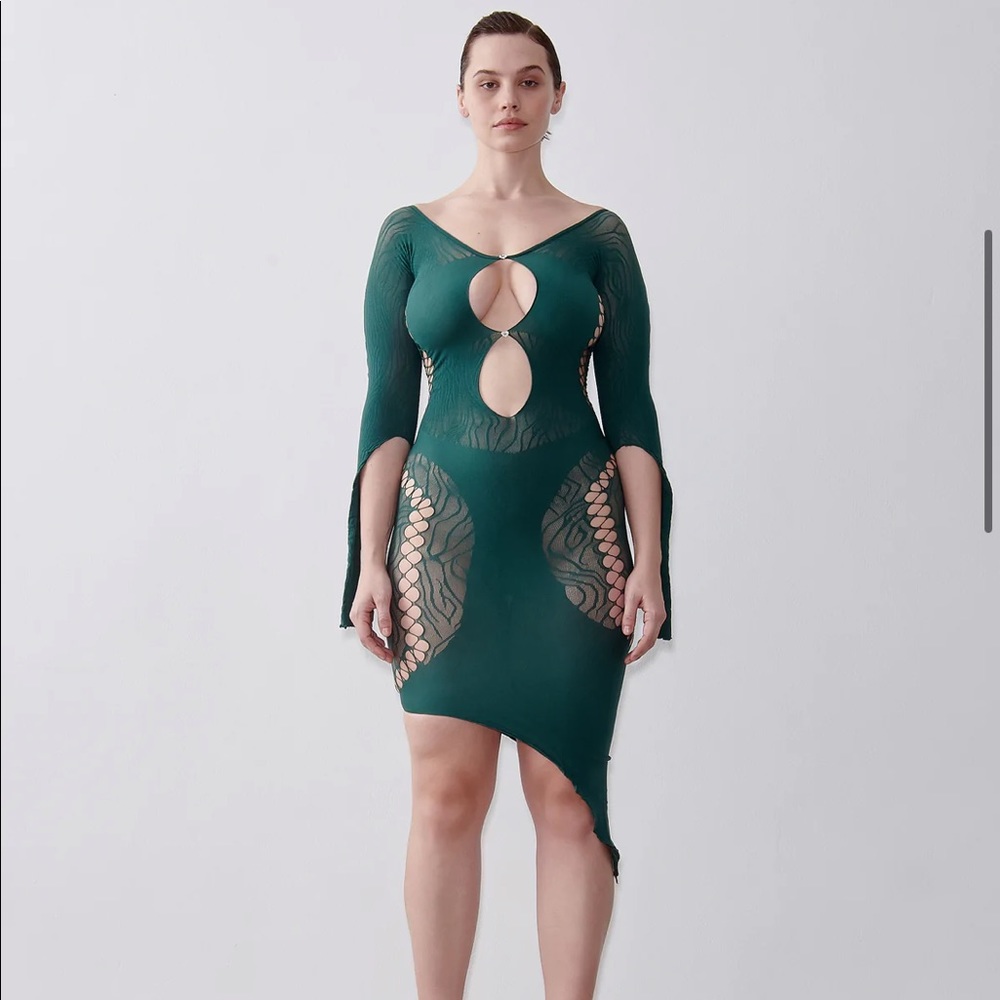 Never worn authentic charlottes forest green poster girl dress